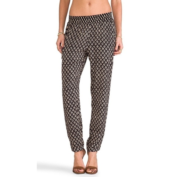 Velvet by Graham & Spencer India Challis Rynn Pant - Picture 1 of 12